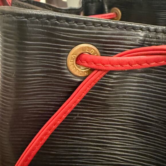 Vintage Louis Vuitton Black/Red Epi Noé Bucket Bag W/COA - Picture 16 of 16